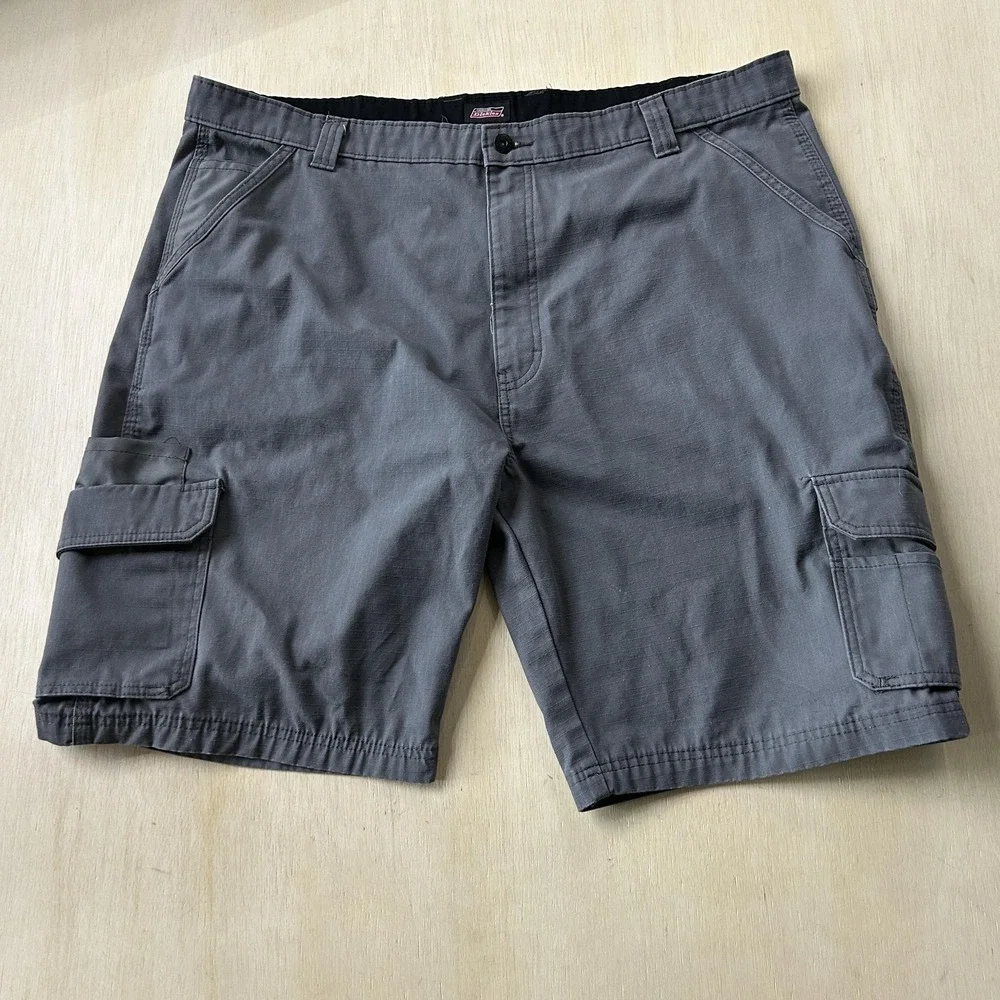 Y2K Baggy Dickies Cargo Shorts Mens 42 Gray Relaxed Fit 10 Inseam Workwear